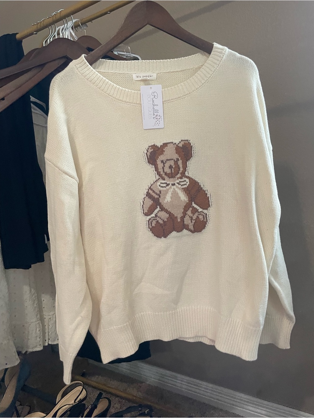 Blu Pepper Cream Sweater with Brown Teddy Bear Intarsia